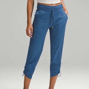 Lululemon Cropped Dance Studio Pant